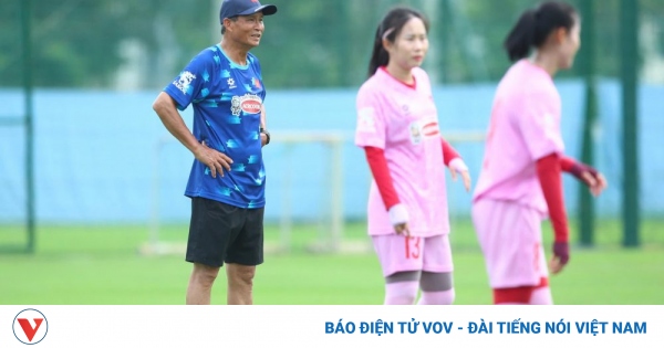 Trainerin Mai Duc Chung erklärt den Grund für die Verjüngung der vietnamesischen Frauenmannschaft