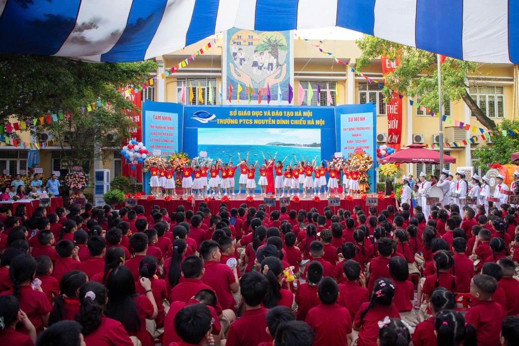 23 triệu học sinh cả nước chính thức bước vào năm học đặc biệt - 4