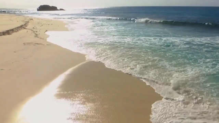 Beach turns salt water into fresh water