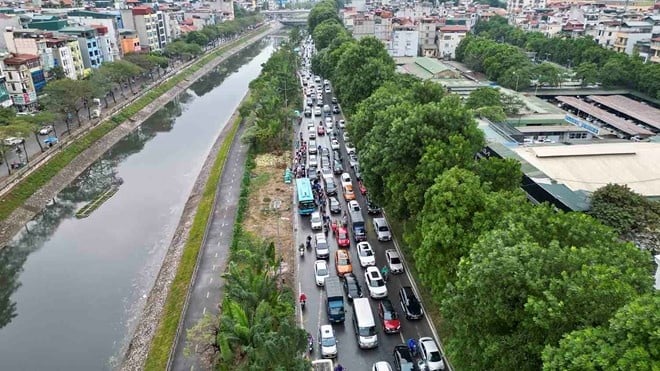 Hanoi prévoit de dépenser 17 241 milliards de VND pour élargir la route Lang