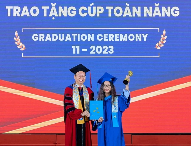 Chỉ đặt mục tiêu hiểu những gì mình học, nữ sinh vẫn tốt nghiệp loại xuất sắc - Ảnh 2.