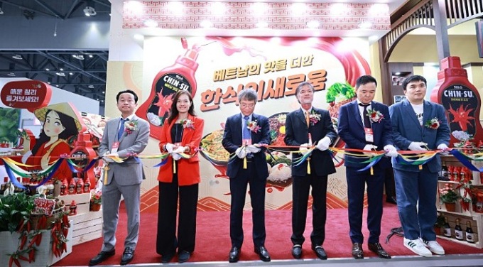 Eröffnungszeremonie zur Eröffnung des Chin-su-Standes auf der Seoul Food 2023-Veranstaltung in Korea.