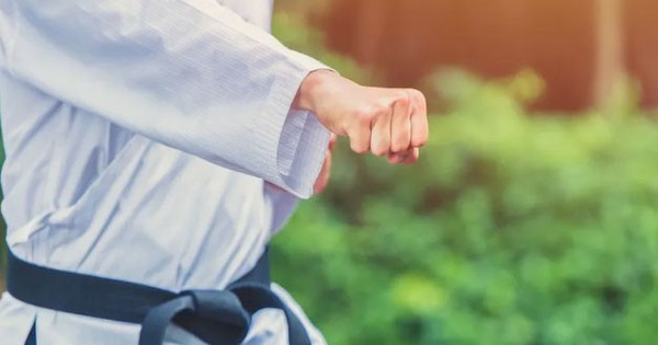 The guy harassed his martial arts-savvy ex-girlfriend and met a bitter end.