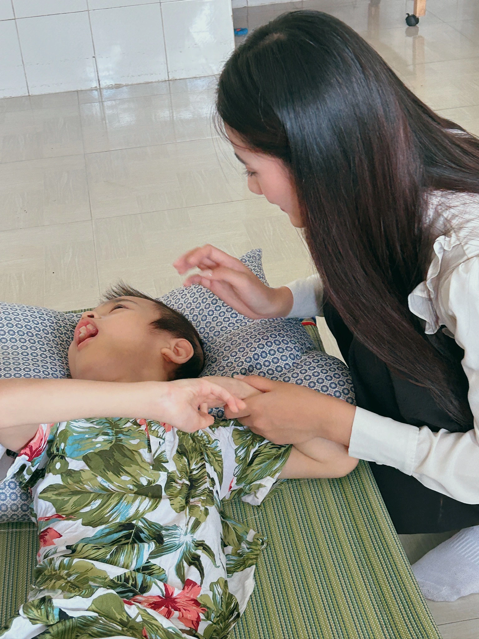 Thăm và ủng hộ Cô nhi viện Phú Hòa, Quảng Ngãi