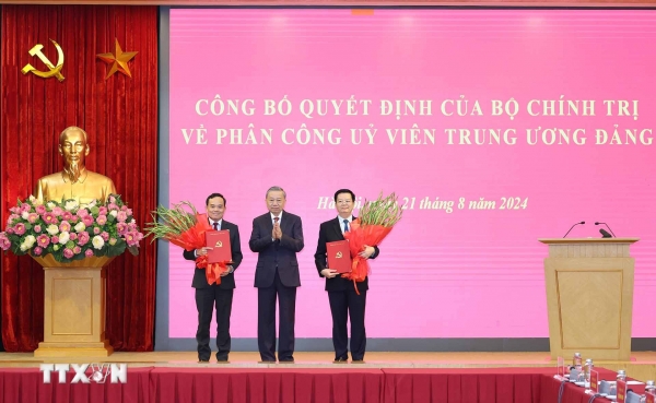 Công bố quyết định phân công Trưởng Ban Kinh tế Trung ương và Trưởng Ban Dân vận Trung ương