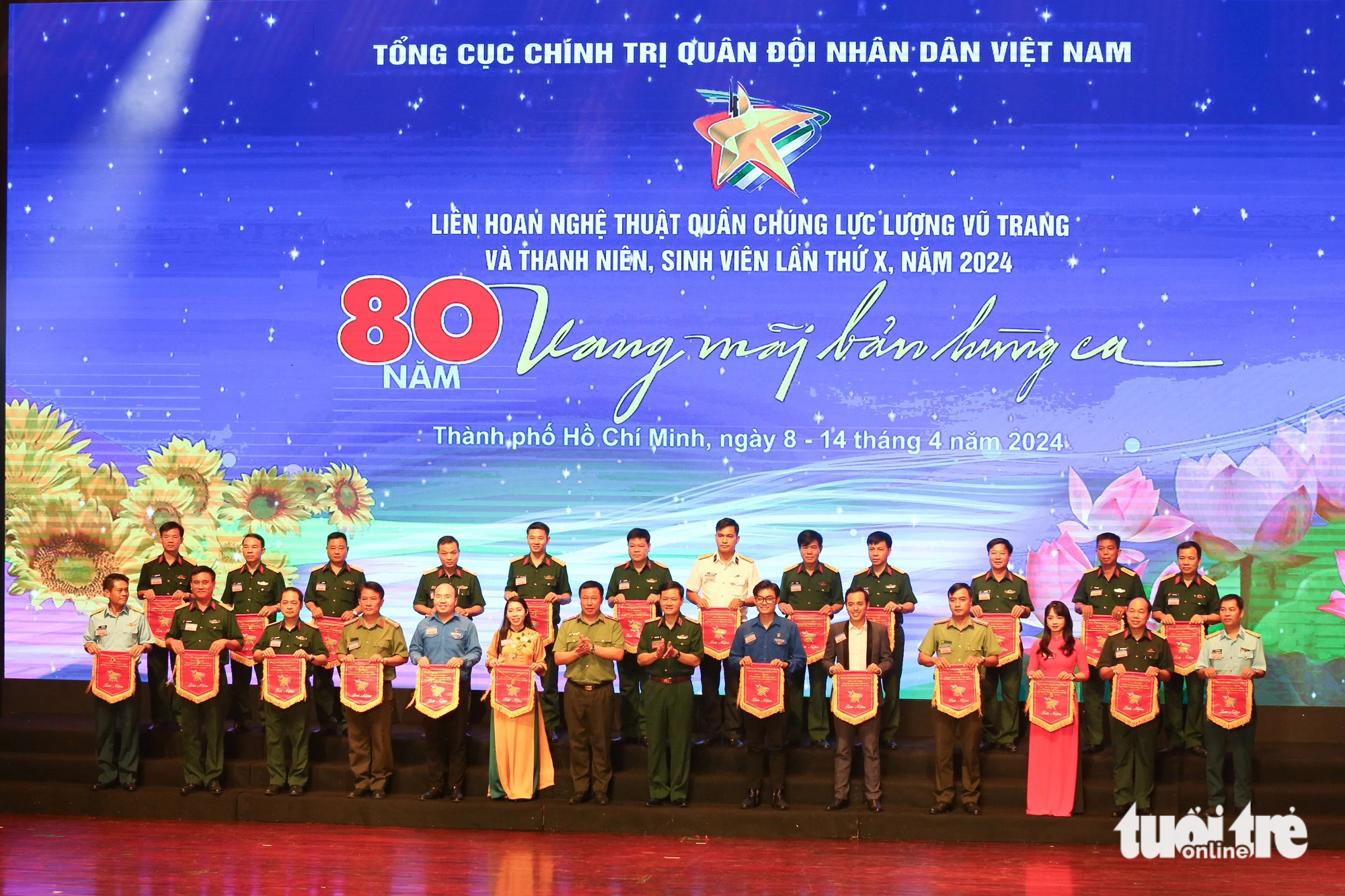 Có 24 đoàn nghệ thuật quần chúng tham gia liên hoan - Ảnh: PHƯƠNG QUYÊN