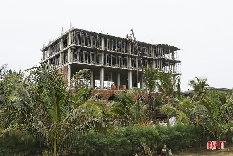 More modern accommodations at Ha Tinh beach