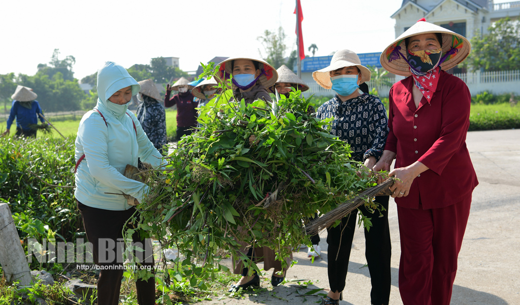 Ra quân hưởng ứng Ngày Môi trường thế giới tại Yên Mô