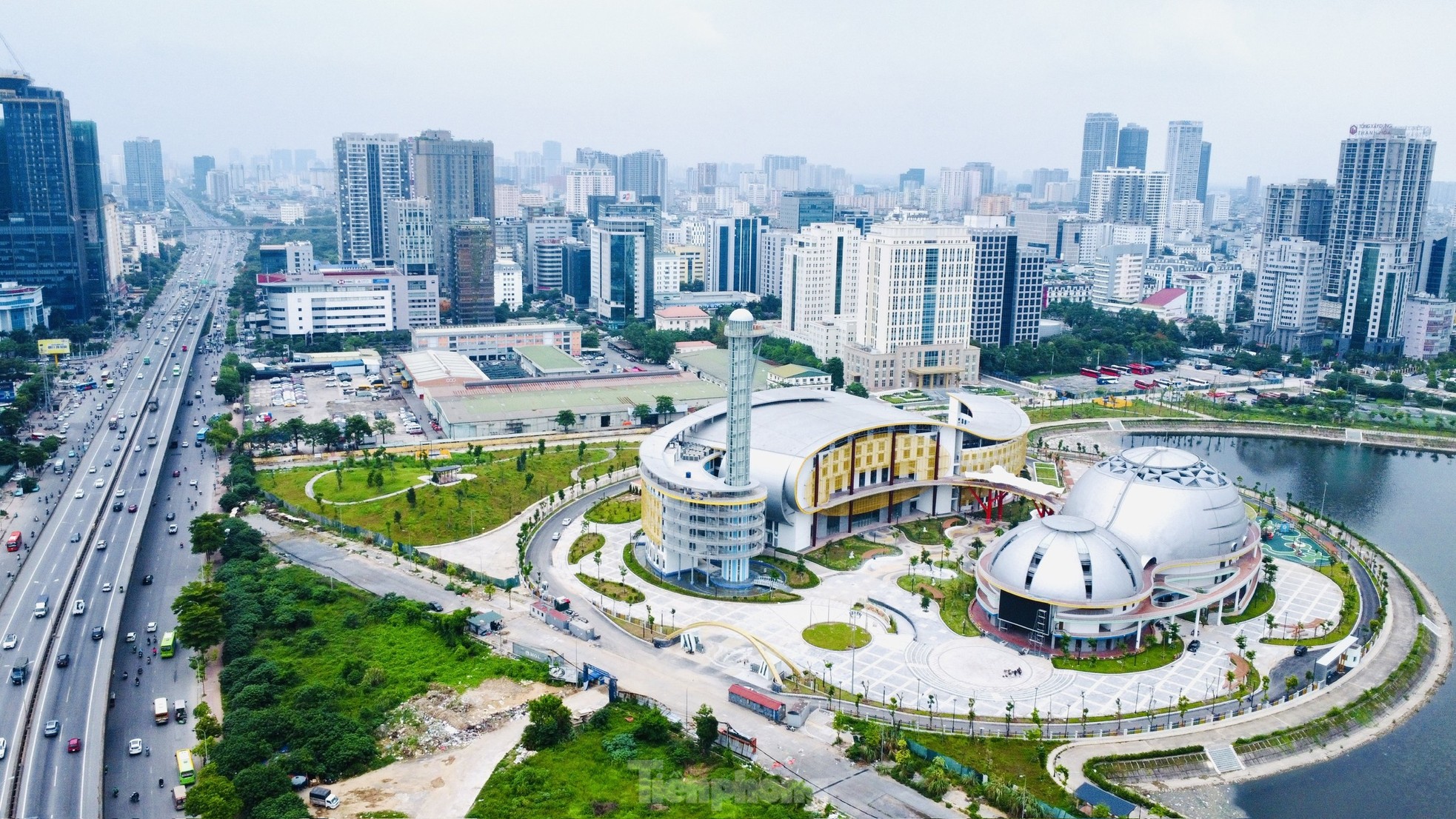 Blick von oben auf den Hanoi-Kinderpalast im Wert von mehr als 1.300 Milliarden VND, Foto 1