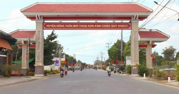 Huyện Thoại Sơn, tỉnh An Giang được Thủ tướng Chính phủ công nhận đạt chuẩn nông thôn mới nâng cao