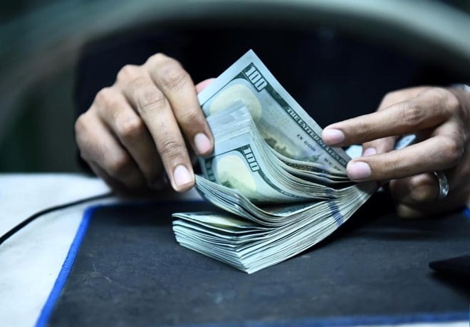 Se prevé que el dólar siga debilitándose