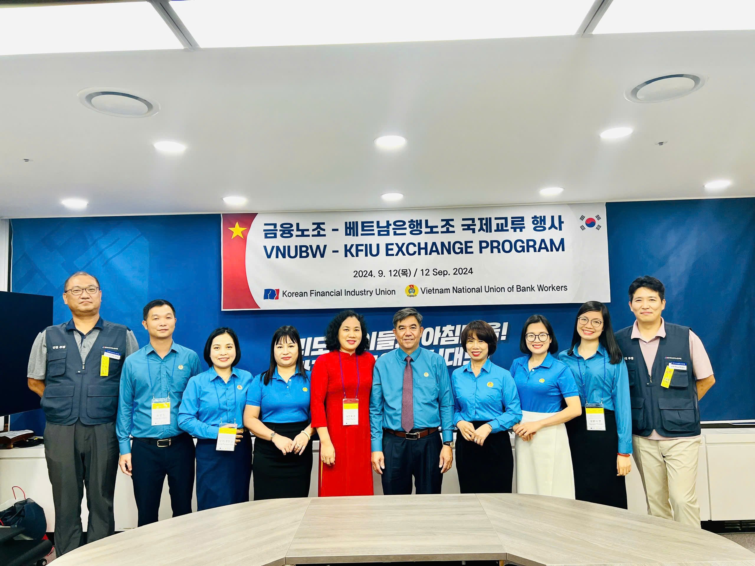 CHỦ TỊCH CÔNG ĐOÀN BAC A BANK THAM GIA LÀM VIỆC GIỮA CÔNG ĐOÀN NGÂN HÀNG VIỆT NAM VỚI CÔNG ĐOÀN NGÀNH TÀI CHÍNH HÀN QUỐC