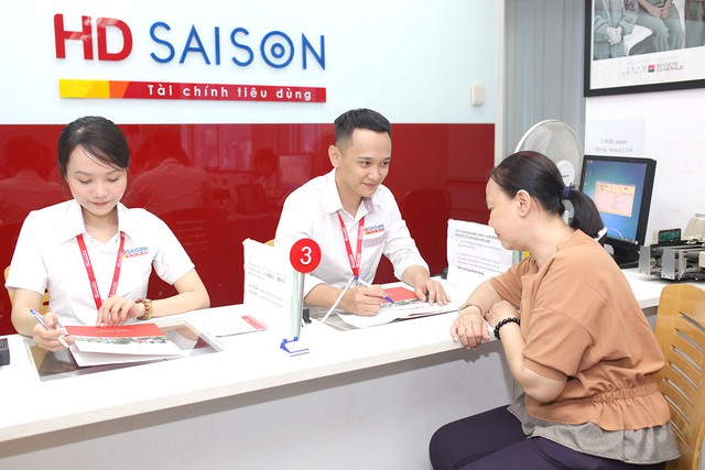 HD SAISON đẩy mạnh gói vay 10.000 tỉ đồng, cùng công nhân vượt khó - Ảnh 1.