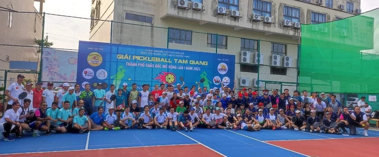 Giải Pickleball Tam Giang: Bất ngờ với sự hoành tráng của môn mới tại Việt Nam - Ảnh 1.