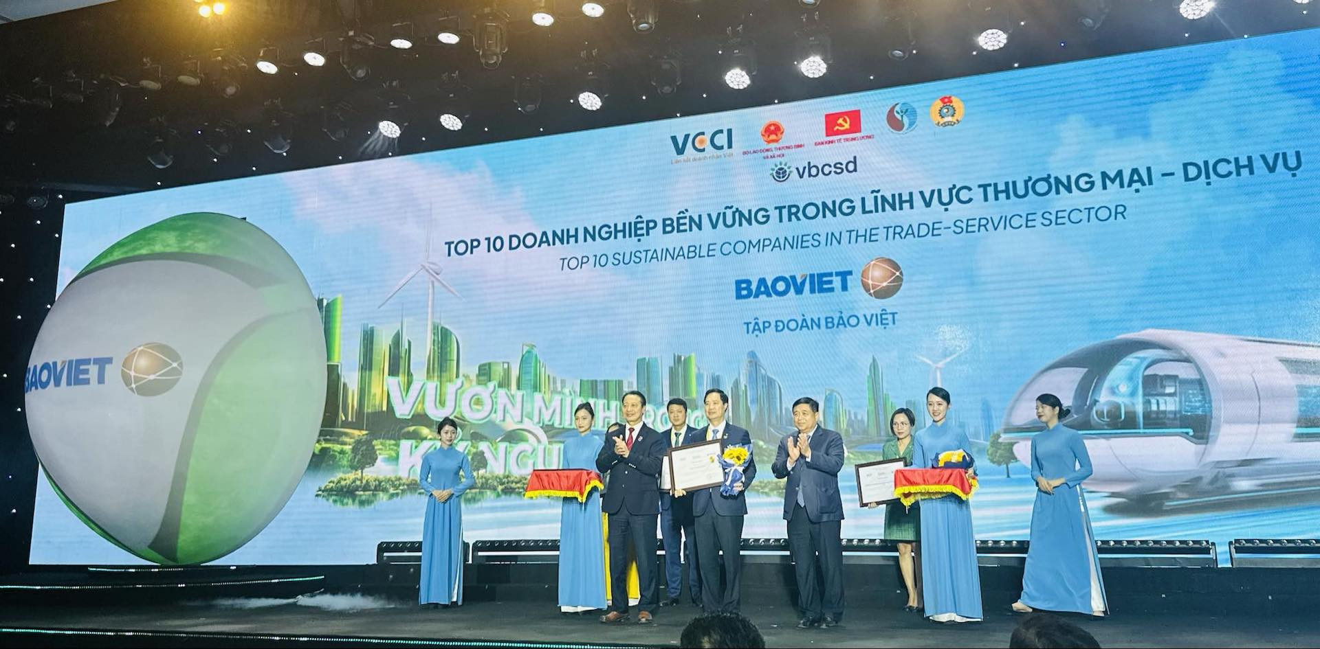 Bao Viet reconocida entre las 10 empresas más sostenibles de Vietnam