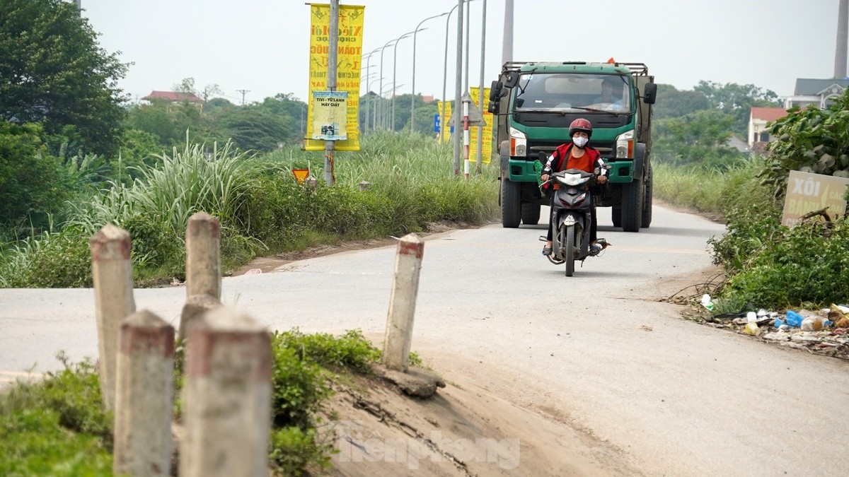 Hanoi spends nearly 400 billion VND to renovate the Red River dike through Phu Xuyen district, photo 2