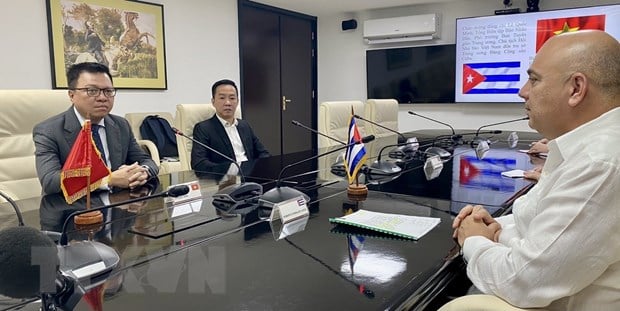 Vietnam and Cuba strengthen cooperation in the field of communications