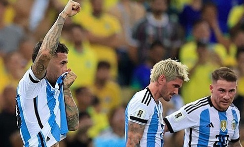 Argentina thắng trên sân Brazil