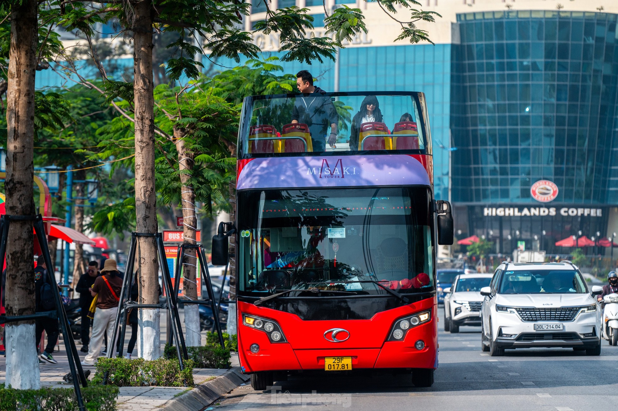 Nha Trang und Ha Long Bay ziehen am ersten Tag des Jahres internationale Besucher an. Foto 17