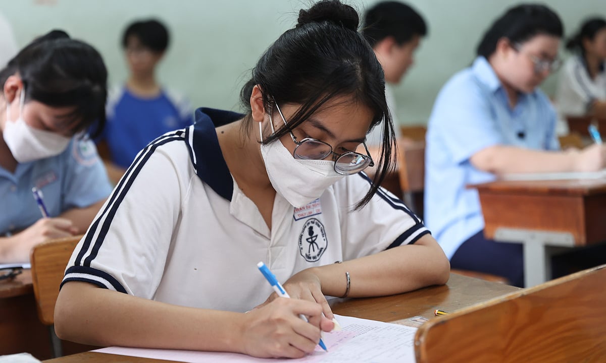 Aumentar el número de premios nacionales a estudiantes excelentes