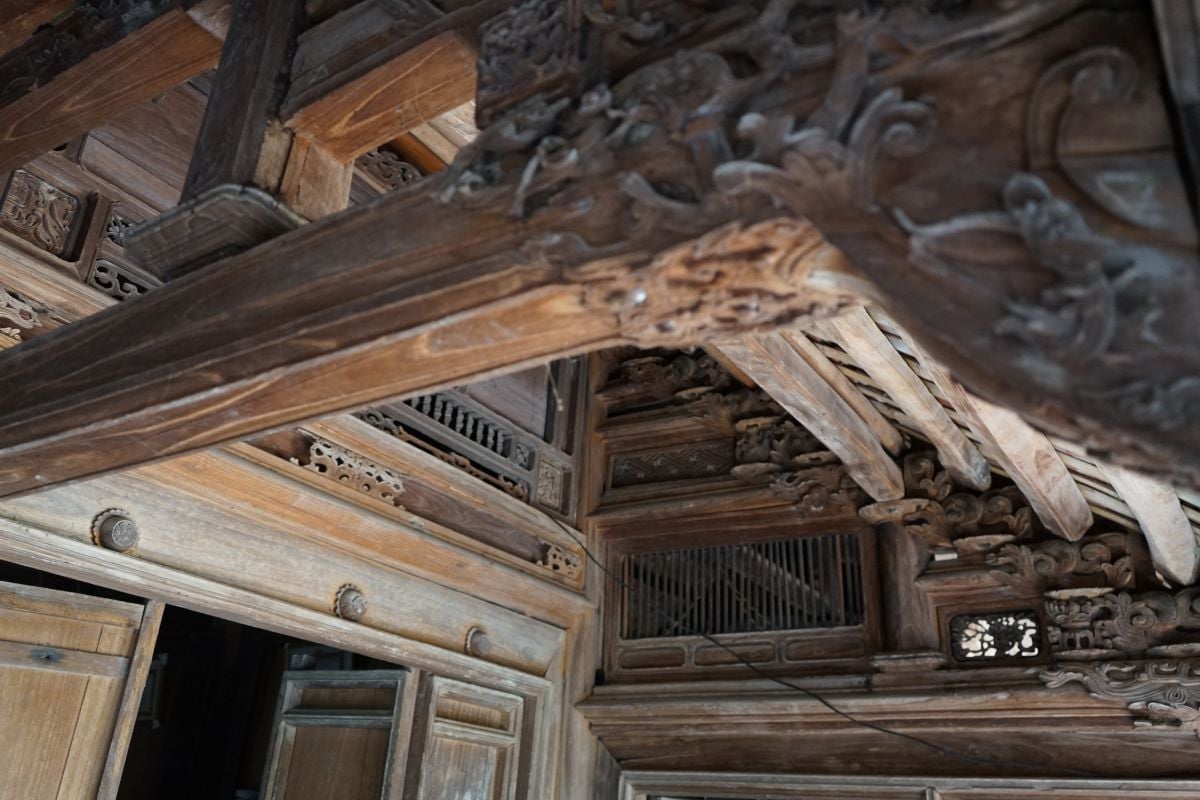 According to Mr. Tung, since its construction until now, he is the 7th generation living in this house. Photo: Quach Du