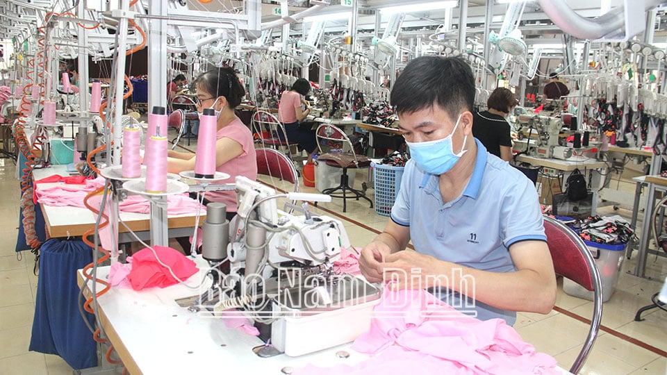 Manufactured at Nam Ha Garment Joint Stock Company.