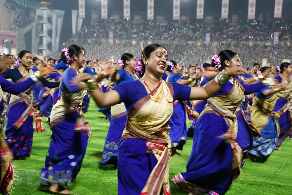 [Foto] Guinness-Rekord mit traditioneller Bihu-Aufführung, Bild 2
