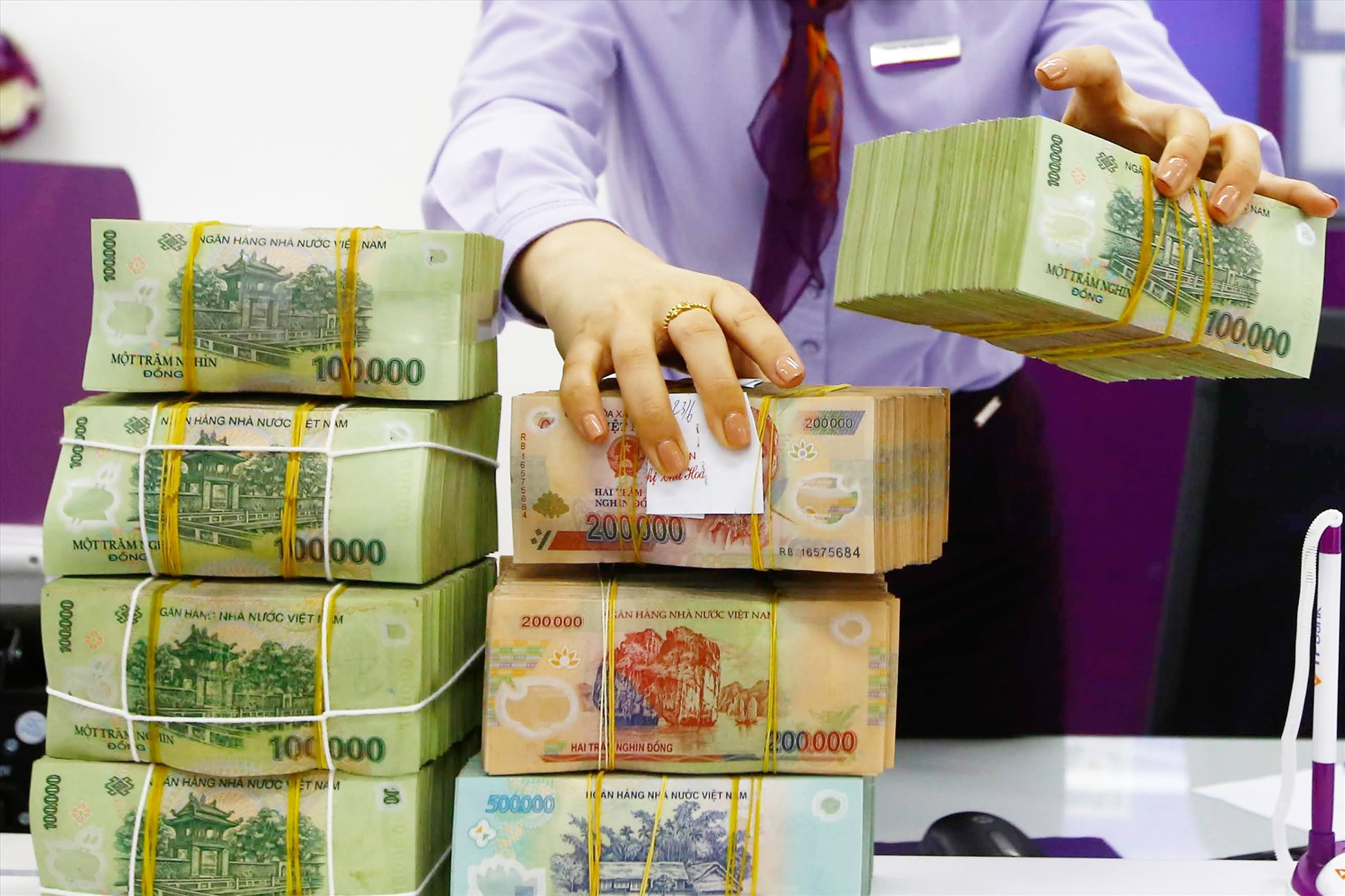 Thời gian thử thách đối với khoản nợ để chuyển về nhóm nợ thấp hơn