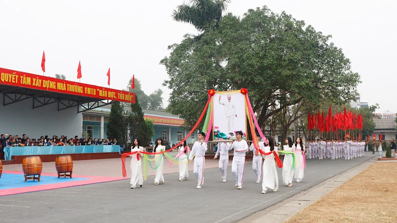 Bac Ninh : Un festival sportif passionnant sur l'éducation à la défense et à la sécurité nationale pour les lycéens photo 3