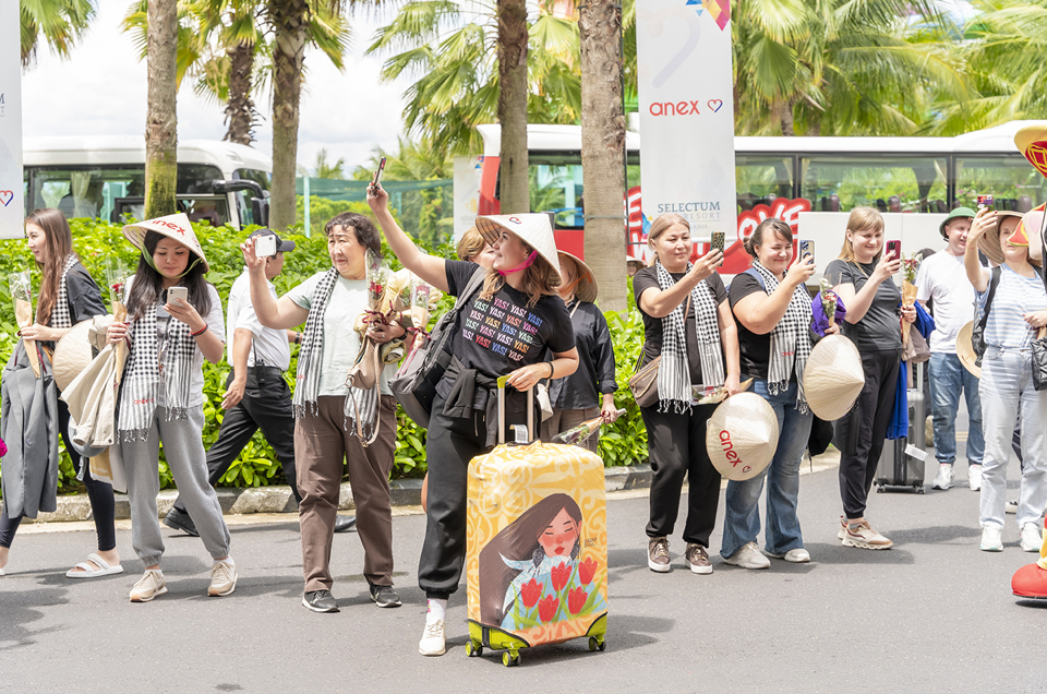 Da Nang, Quang Nam and Khanh Hoa continue to be the leading localities in the region in terms of international arrivals. Photo: Trung Nhan