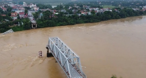 Projet d'investissement de 865 milliards de VND pour la construction d'un nouveau pont pour remplacer le pont effondré de Phong Chau