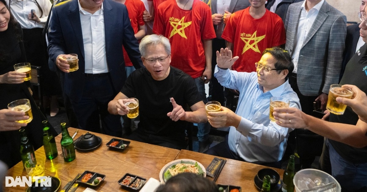 Revelaron el menú "comer calamares a la parrilla, beber cerveza embotellada" para dar la bienvenida al multimillonario estadounidense en Hanoi