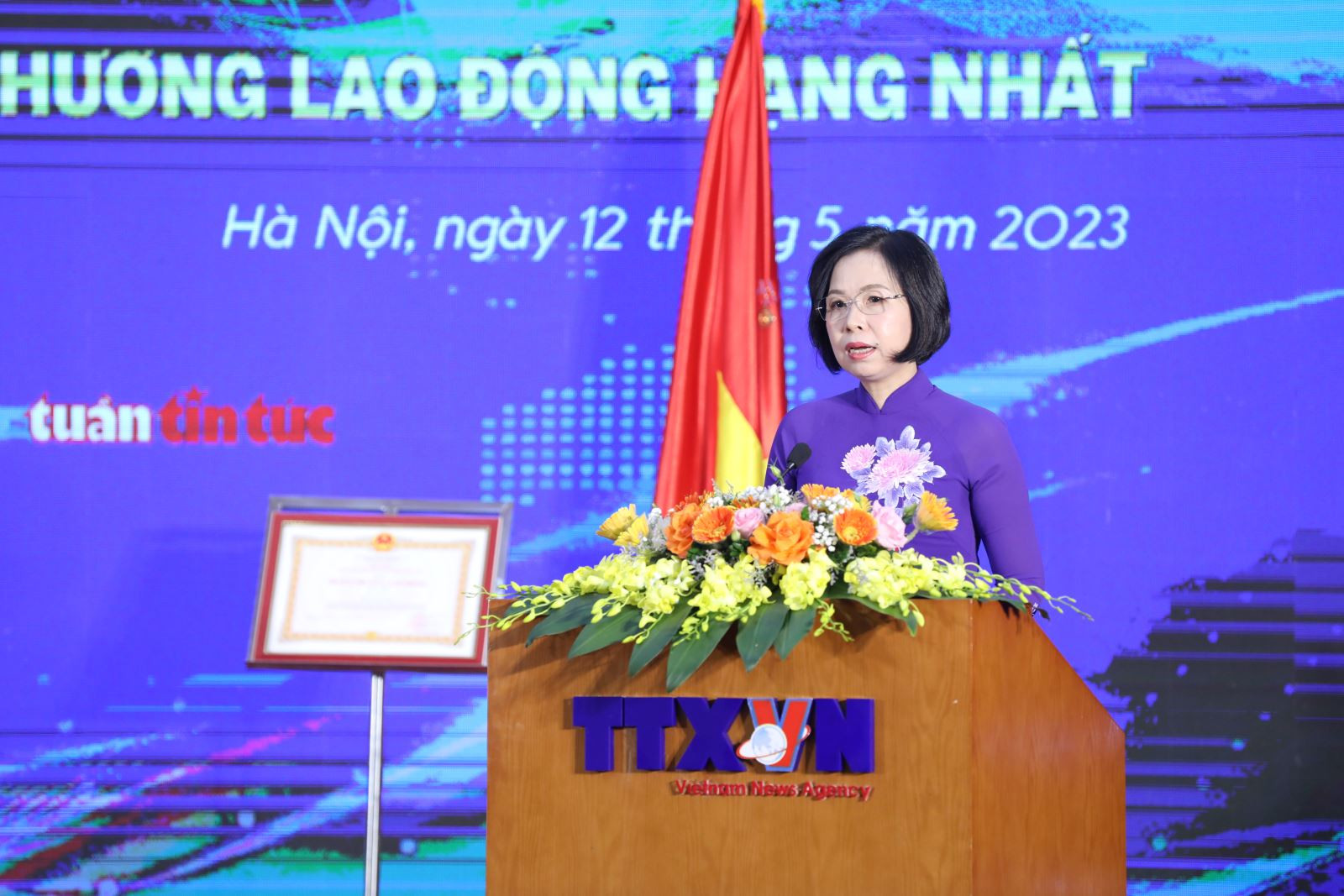 Photo caption