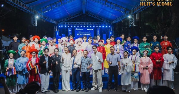 Les 36 meilleurs candidats talentueux ont participé à la soirée finale du concours d'ambassadeurs des médias de l'Université de l'industrie et du commerce de Ho Chi Minh-Ville