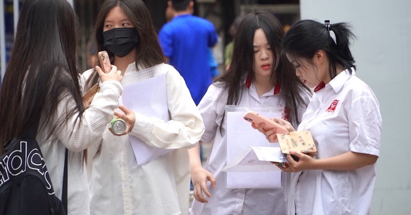 2024년에 더 많은 학교가 추가 벤치마크 점수를 발표