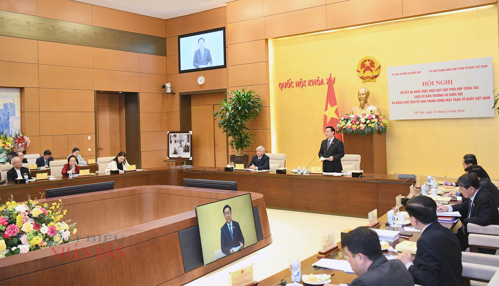 Vorsitzender der Nationalversammlung, Vuong Dinh Hue: Förderung der Demokratie und enge Koordinierung, damit jede Entscheidung der Nationalversammlung wirklich dem Land und dem Volk zugutekommt -0