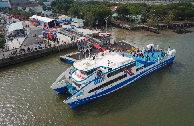 Phà biển Cần Giờ - Vũng Tàu, một trong tuyến đường thuỷ kết hợp du lịch đã đưa vào khai thác ở TP HCM. Ảnh: Quỳnh Trần