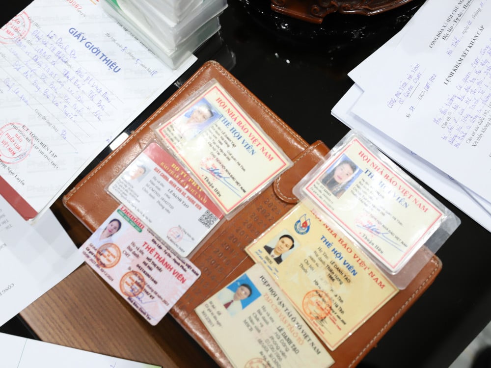 documents related to the case of the investigation agency thu gu.jpg