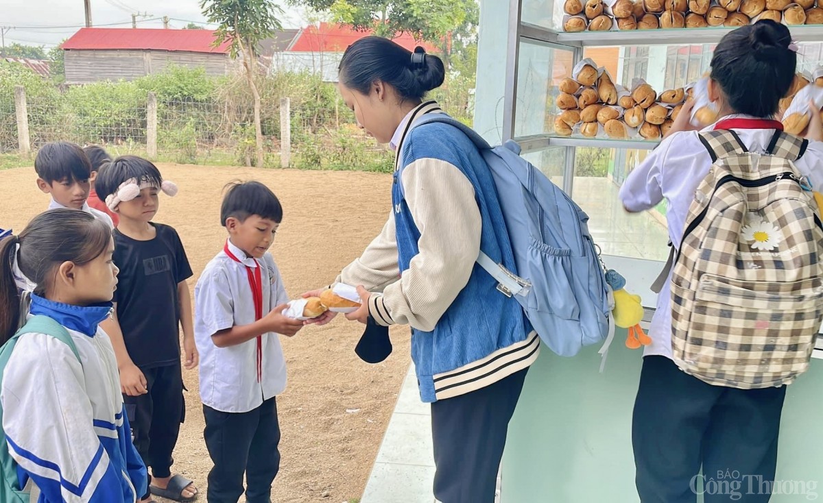 Village teacher and the journey of sowing hope and nurturing knowledge for poor students in Gia Lai