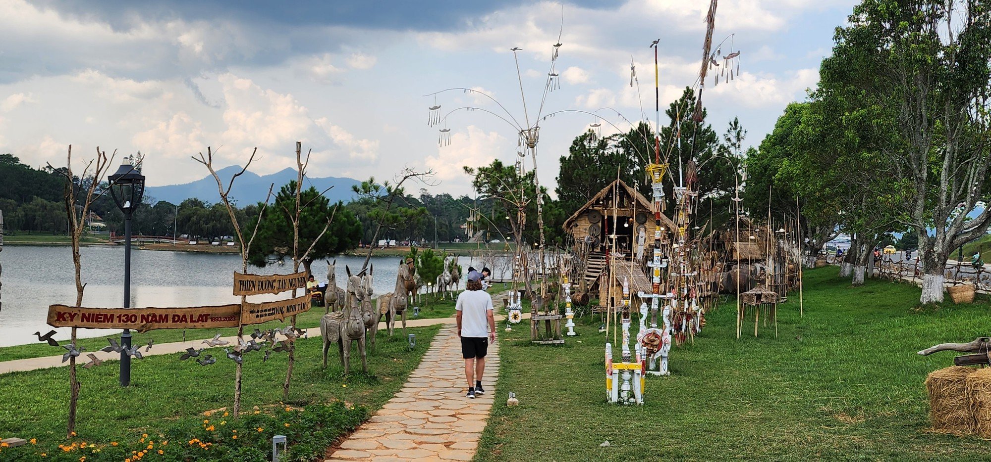 “Thiên đường Tây nguyên”-không gian triển lãm 130 năm Đà Lạt hình hành phát triển - Ảnh 4.