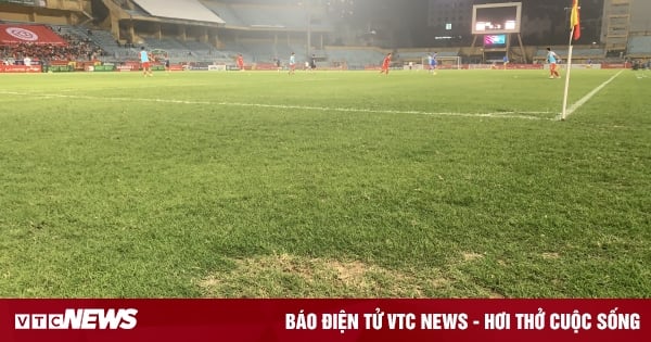 La razón por la que el césped del estadio Hang Day se está encogiendo anormalmente