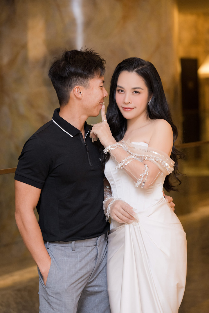 Quoc Nghiep - Ngoc Mai couple.