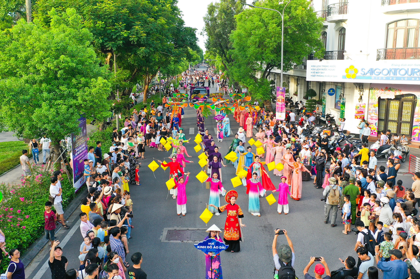 Năm Du lịch quốc gia và Festival Huế năm 2025, Huế kì vọng sẽ thu hút khoảng 4,8 - 5 triệu lượt khách du lịch.