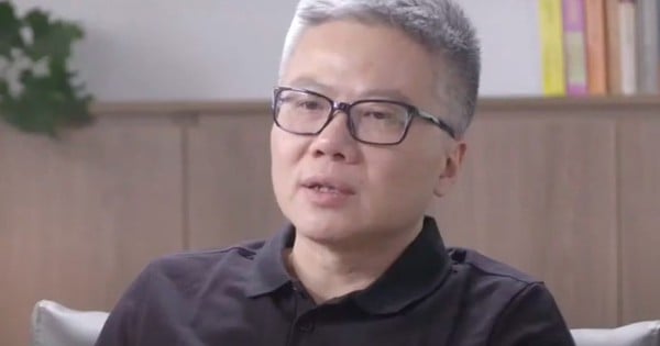 Le professeur Ngo Bao Chau a reçu de manière inattendue une notification d'admission à l'université.