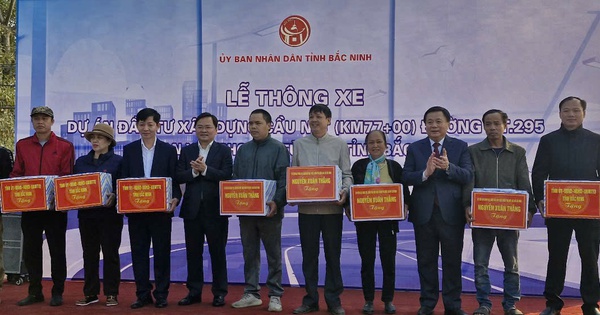 Fast 120 Milliarden VND teure Brücke in Bac Ninh wird nach mehr als dreijähriger Verzögerung für den Verkehr freigegeben