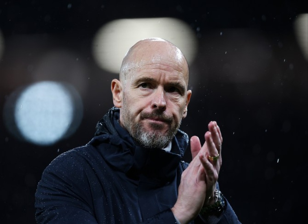 Man Utd chịu hình phạt kỳ lạ của HLV Ten Hag - 2
