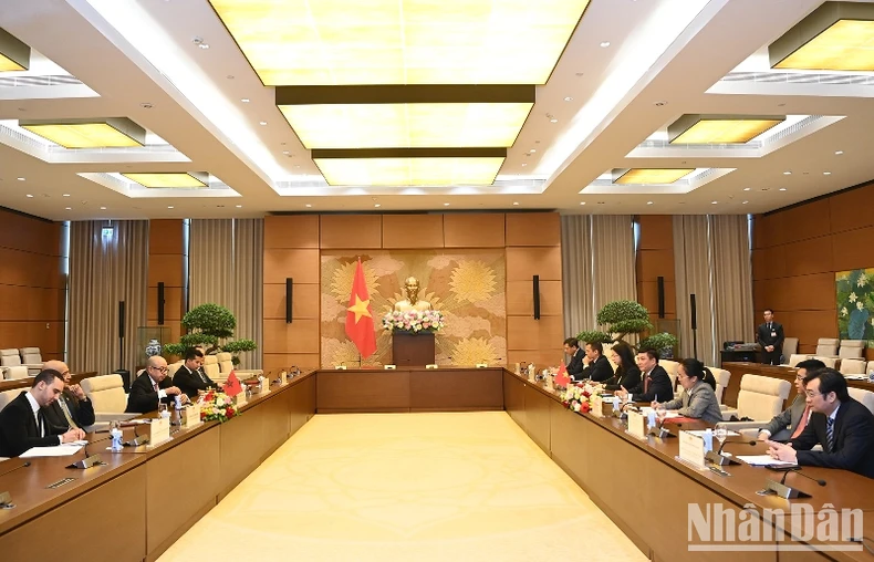 Coordinación eficaz de la labor de asesoramiento legislativo entre Vietnam y Marruecos foto 1