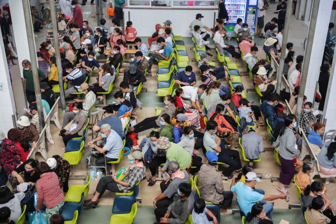 Medizinische Untersuchung und Behandlung in Krankenhäusern in Ho-Chi-Minh-Stadt. Foto: Quynh Tran