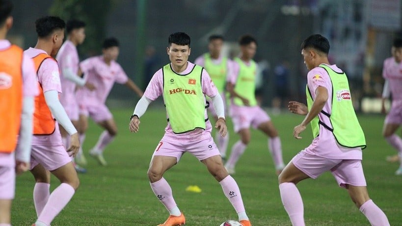 Shortlist of 30 Vietnamese national team players to Qatar to attend Asian Cup 2023