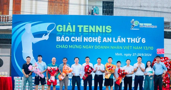 Giải Tennis báo chí Nghệ An hướng về Ngày Doanh nhân Việt Nam (13/10) thu hút 300 VĐV